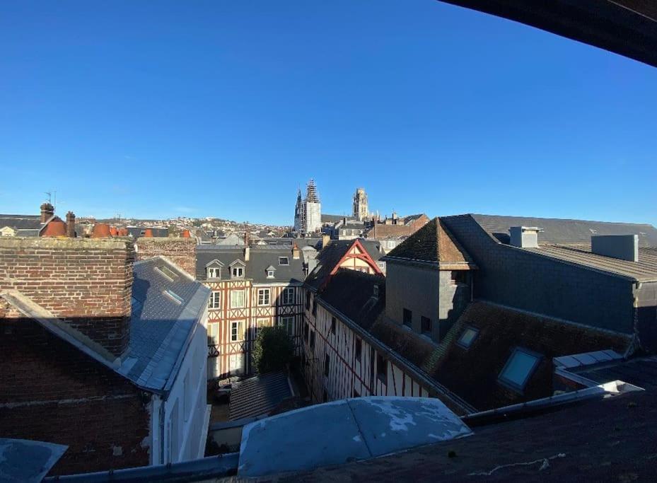 Sous Les Clochers De Rouen - Cathedrale Экстерьер фото
